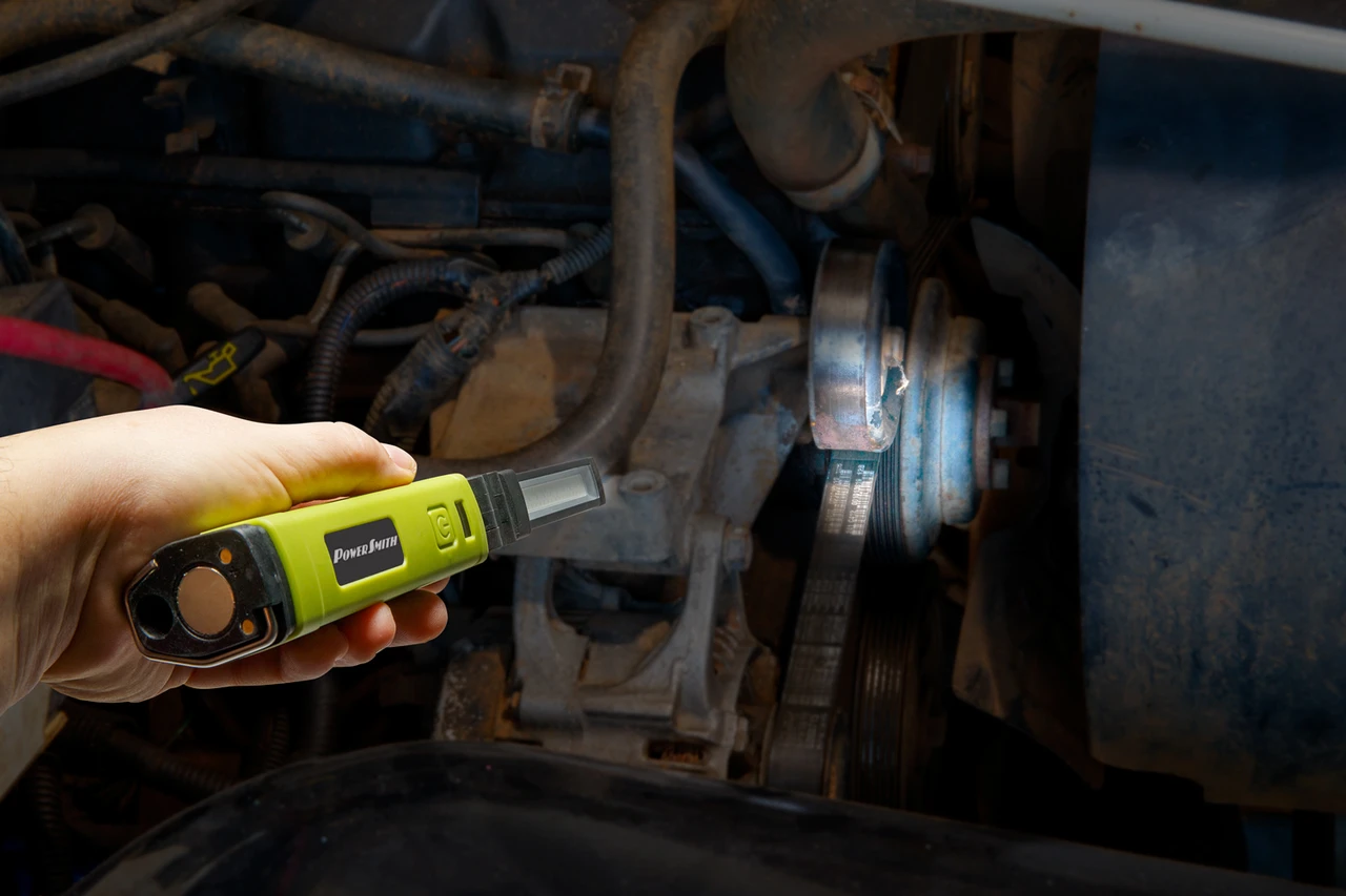 PowerSmith 600 Lumen Foldable LED Work Light with Spot and UV Modes (PILB600UV) — product image 3