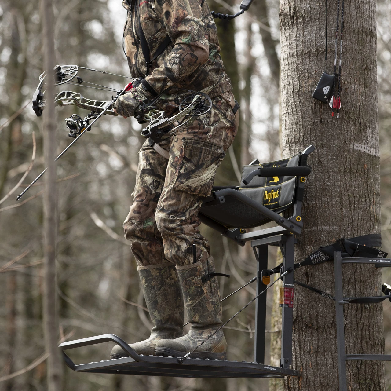 Rivers Edge RE556 Big Foot TearTuff XL Lounger, Lever-Action Hang-On Tree Stand — product image 3