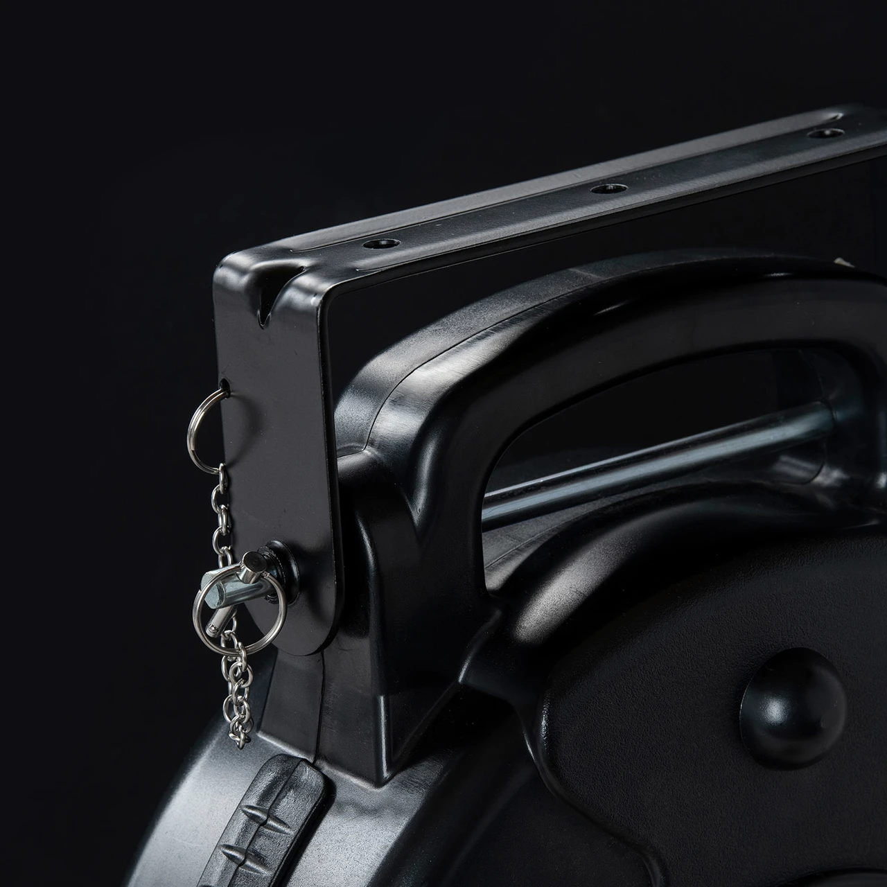 Saf-T-Lite Mid-Size Power Supply Reel Triple Outlet (2200-3000) — product image 2
