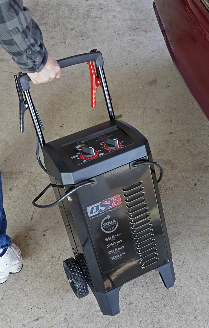 Schumacher 12V/24V 200A ProSeries Manual Battery Charger (DSR140) — product image 4