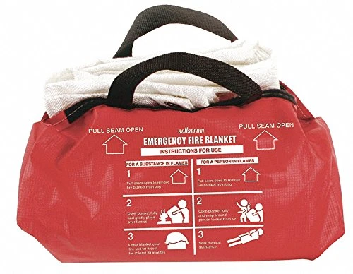 Sellstrom Fiberglass Fire Blanket and Duffel Bag (S97452)