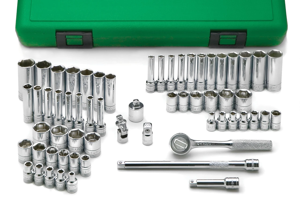 SK Tools 60 Pc 1/4" Drive 6 Pt Std And Deep SAE And Metric Socket Set (91860)