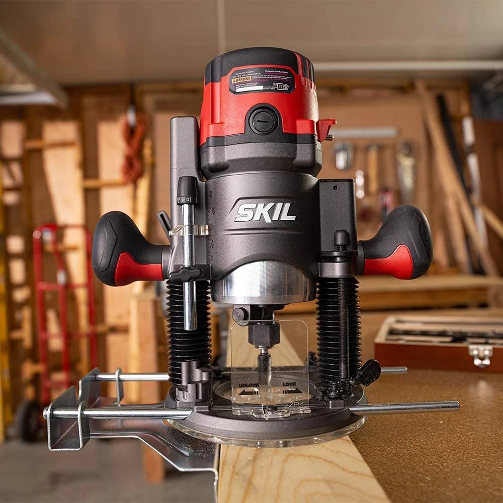 Skil 14Amp Plunge and Fixed Base Digital Router Combo (RT1322-00) — product image 3
