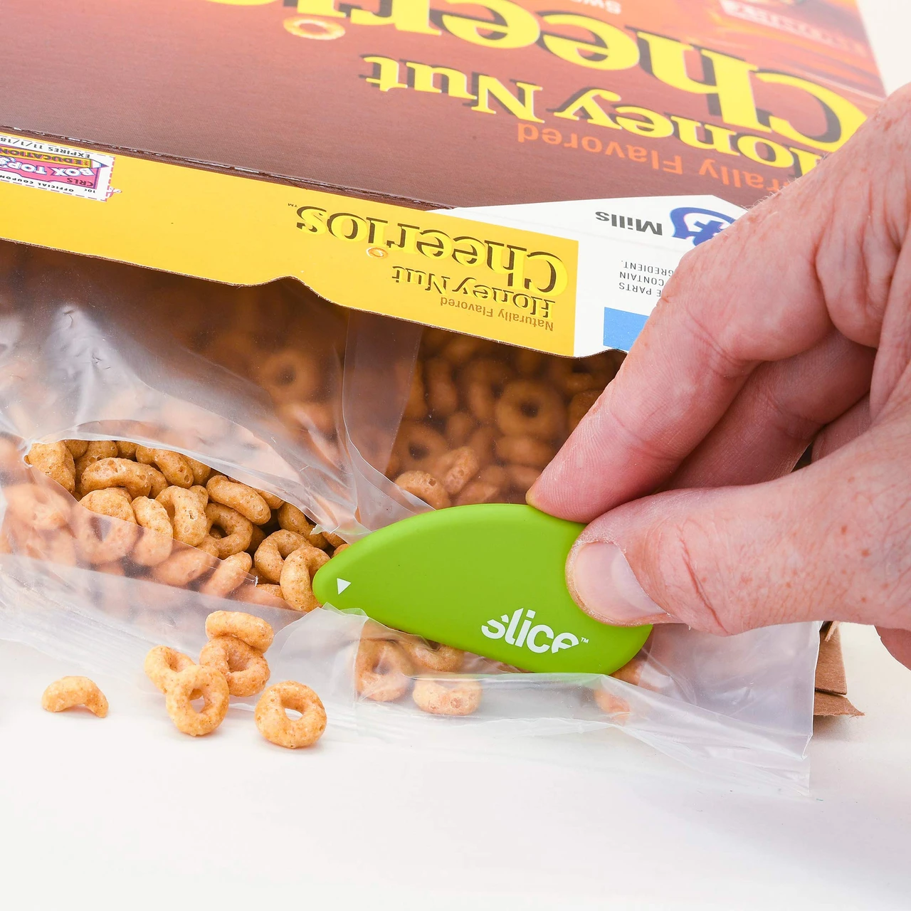 Slice Ceramic Blade Mini Safety Cutter, Compact Design (200) — product image 2