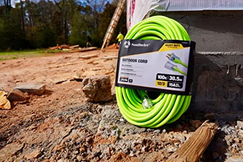 Southwire 100-Foot 12/3 Neon Outdoor Extension Cord; Bright Green (2579SW000X) — product image 5