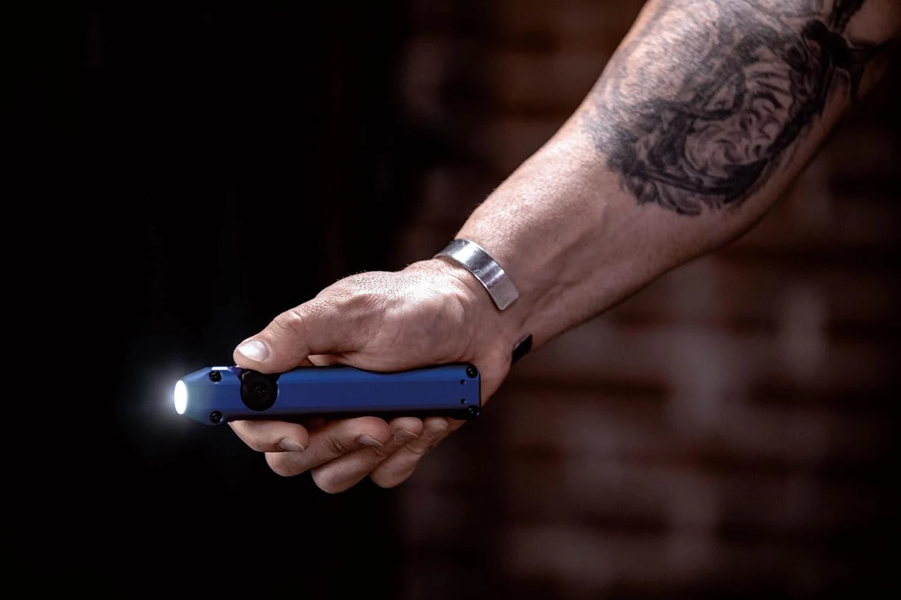 Streamlight Wedge Everyday Carry Flashlight - 300-Lumen, Slim, Blue (88817) — product image 3