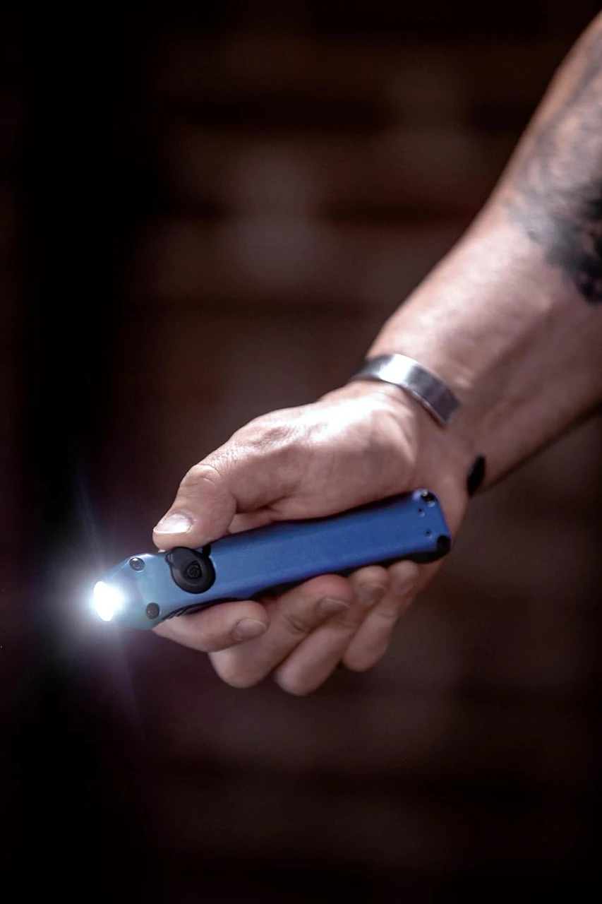 Streamlight Wedge Everyday Carry Flashlight - 300-Lumen, Slim, Blue (88817) — product image 4