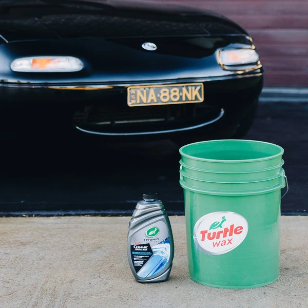 Turtle Wax Hybrid Solutions Ceramic Wash And Wax - 48 Fl Oz. (53411) — product image 7