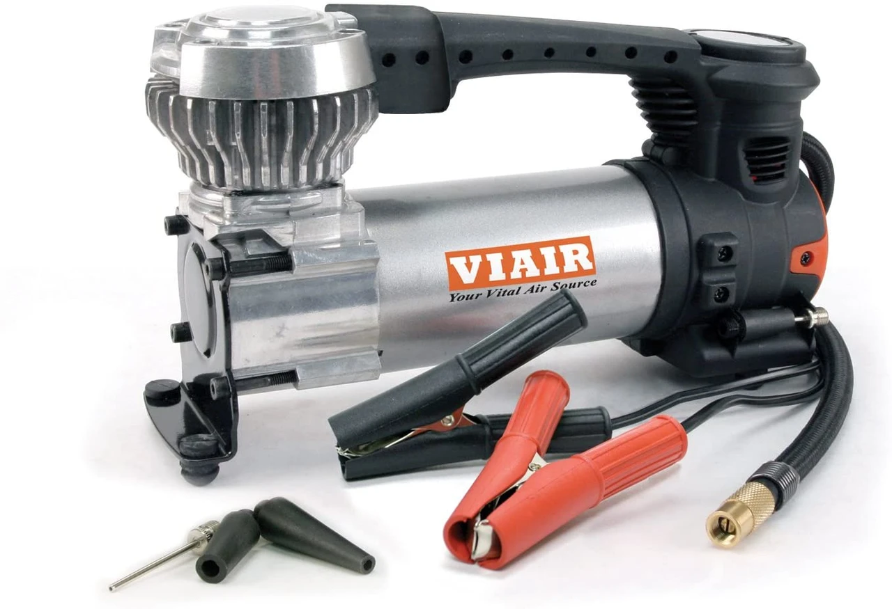 VIAIR 88P Portable Compressor Kit 12V 120 PSI for Up to 33" Tires (00088)