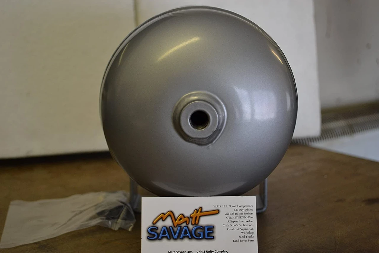 VIAIR 1.0 Gallon Air Tank Two 1/4 NPT Ports 150 PSI Rated (91010) — product image 2