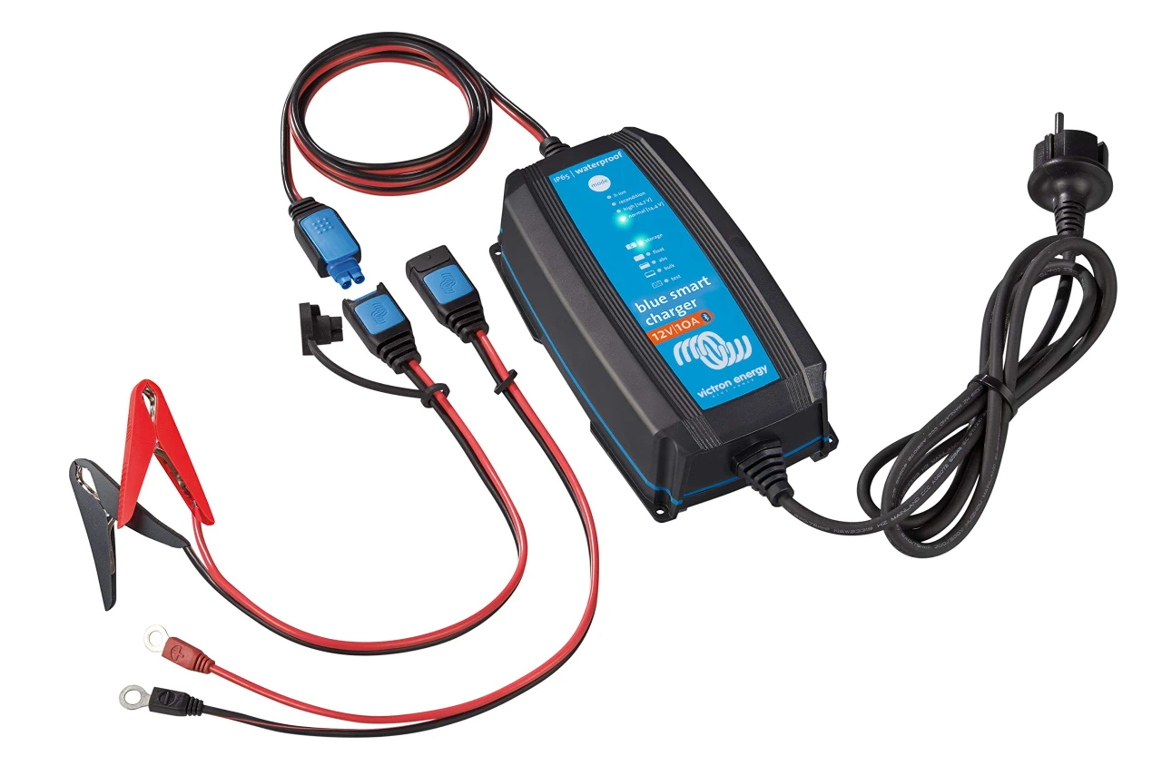 Victron BPC121031104R Energy Blue Smart IP65 12V 10 amp 120VAC Battery Charger — product image 2