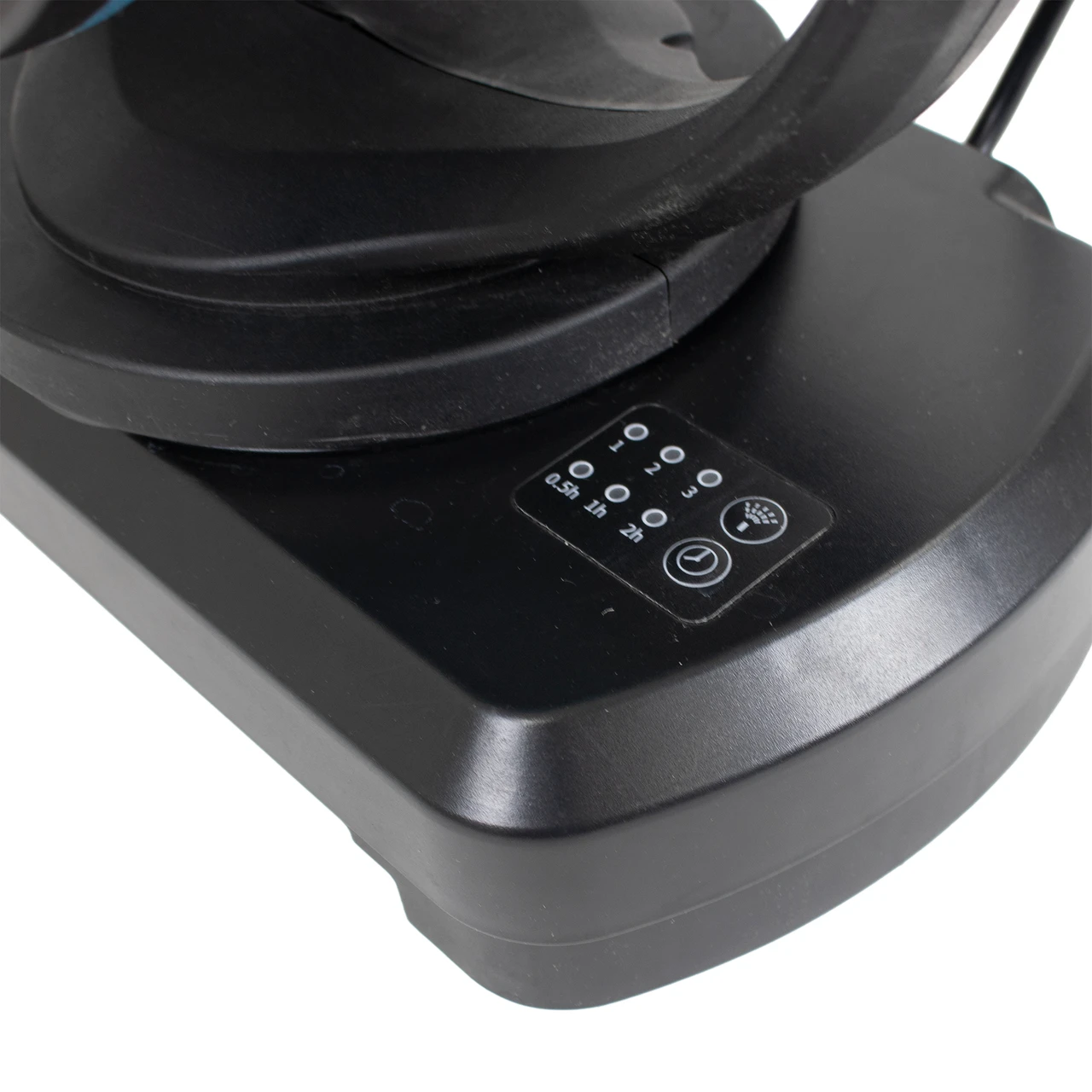 XPOWER Multi-Purpose Oscillating Misting Fan with Built-In Water Pump (FM-68W) — product image 7