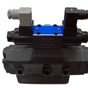 Yuken D08 3-Pos All Ports Block 24VDC Ext-Pilot DIN (DSHG-06-3C2-E-D24-N-5390)
