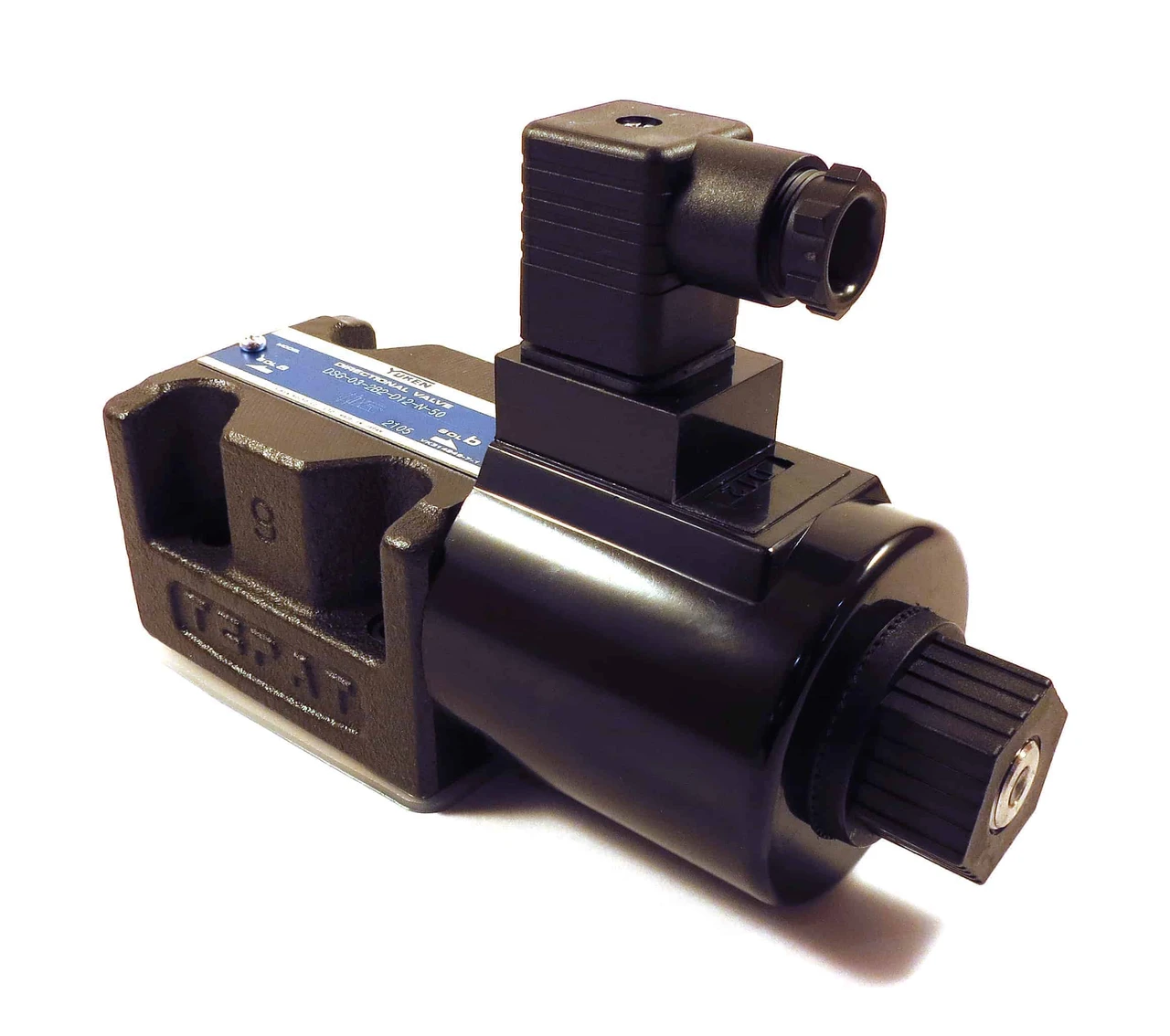 Yuken Directional Valve Solenoid Operated 12 VDC DIN JIS (DSG-03-2B2-D12-N-50)