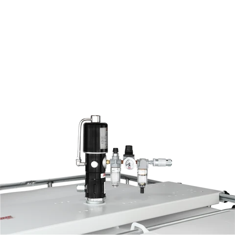 Zeeline 5:1 Pneumatic Stub Style Standard Flow Rate Piston Pump With Frl (ZE1730K) — product image 2
